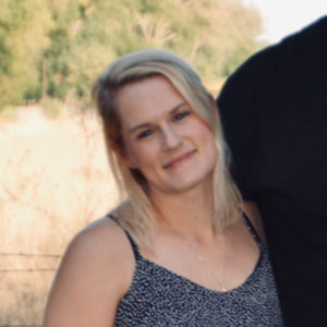 Meet your Posher, Elizabeth